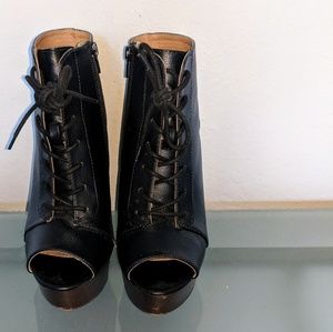 Platform Peep Toe Ankle Booties